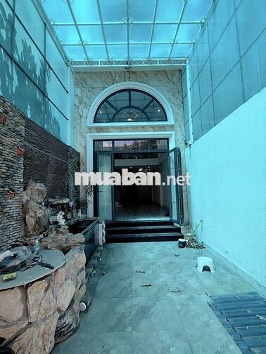 CHO THUÊ NHÀ SÂN XE HƠI HẺM THÔNG GẦN HỒNG LONG