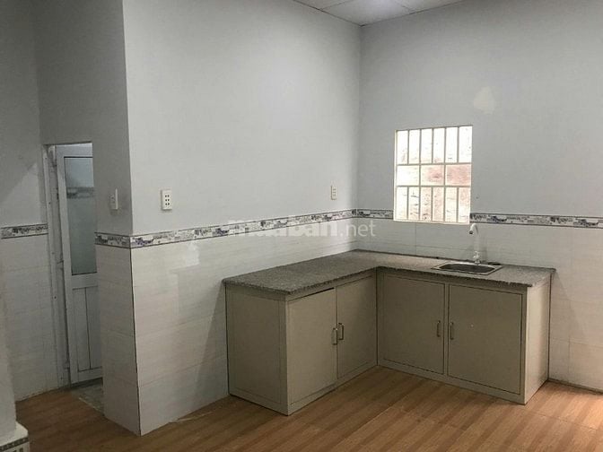 Bán nhà đường Quang Trung đang cho thuê 7.5tr/tháng