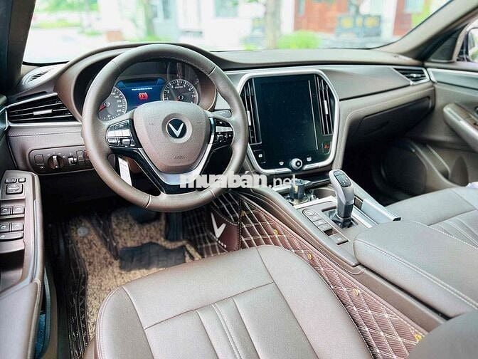 VinFast Lux A2.0 Plus 2022 Đen 39899 km