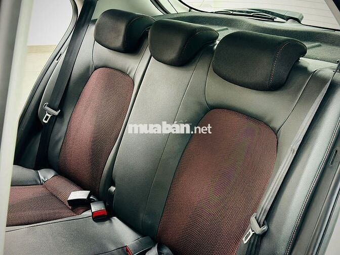 Hyundai Grand i10 Hatchback 1.2AT 2019 Trắng