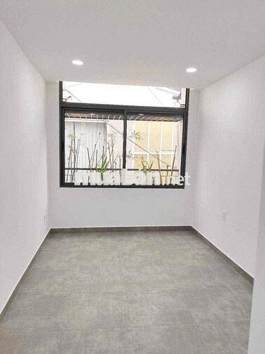 Hẻm ba gác 2 sẹc "Hoa hồng nửa tháng" • DT: 3 x 12m. 1 Trệt 2 Lầu + Sâ