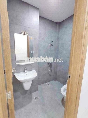 Hẻm ba gác 2 sẹc "Hoa hồng nửa tháng" • DT: 3 x 12m. 1 Trệt 2 Lầu + Sâ
