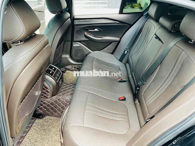 VinFast Lux A2.0 Plus 2022 Đen 39899 km