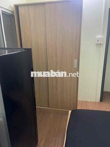 Chính Chủ H07 Giá 4tr Phí dịch vụ: 200k/ tháng Nước: 100k/ ng/ tháng C