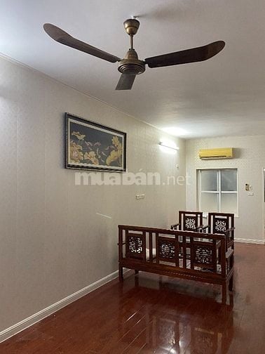 Cho thuê nhà tập thể Yên Lãng phù hợp vợ chồng trẻ có 1-2 con.