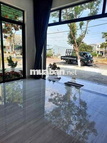CHO THUÊ NHÀ NGUYÊN CĂN MT GÓC 2MT  HOÀ XUÂN