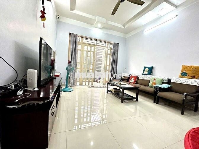Nhà 1 Trệt 1 Lầu 2PN 4x16m Mặt Tiền Đường Số Phường Tân Phong
