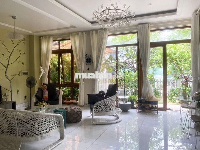 Biệt Thự 3 tầng Ven Sông 250m2 khu Compound Jamona Home Resort