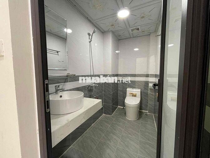 CHO THUÊ PHÒNG TRỌ GẦN ĐẠI HỌC KIẾN TRÚC – 18m² – GIÁ 2,5 TRIỆU/THÁNG