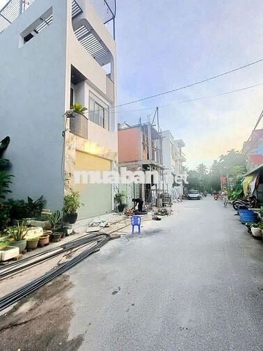ĐẤT SẸC NGẮN HÀ HUY GIÁP,DT: 57m2, SỔ HỒNG RIÊNG, GẦN NGÃ TƯ GA
