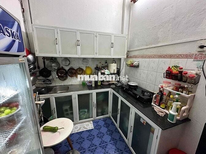CHO THUÊ NHÀ NGUYÊN CĂN NGAY TRƯỜNG HỌC LÊ LAI- LÊ LỢI