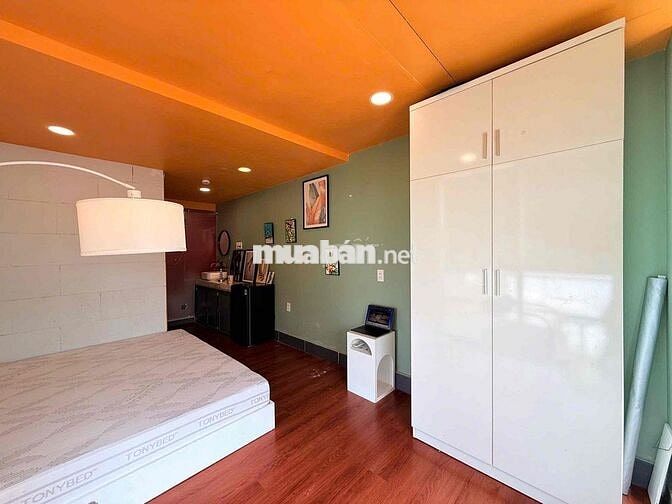 CHO THUÊ STUDIO BAN CÔNG THOÁNG MÁT FULL NỘI THẤT NGAY TRUNG TÂM Q3