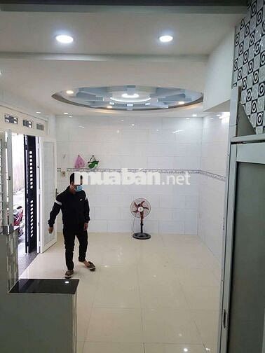 nhà nc mới đẹp gần mt tr lầu 2pn 2vs huỳnh Văn Bánh p11 phú nhuận