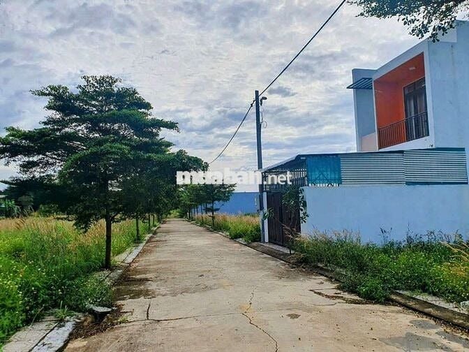 139m2 đất thổ cư, ngay Nguyễn Hoàng và Vành đai 4, chỉ 820 triệu