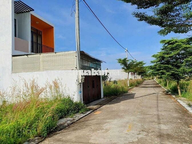 139m2 đất thổ cư, ngay Nguyễn Hoàng và Vành đai 4, chỉ 820 triệu