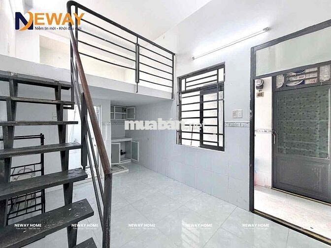 PHÒNG GÁC CAO CỬA SỔ GIÁ RẼ - ĐI BỘ QUA ĐH CÔNG THƯƠNG - THANG MÁY