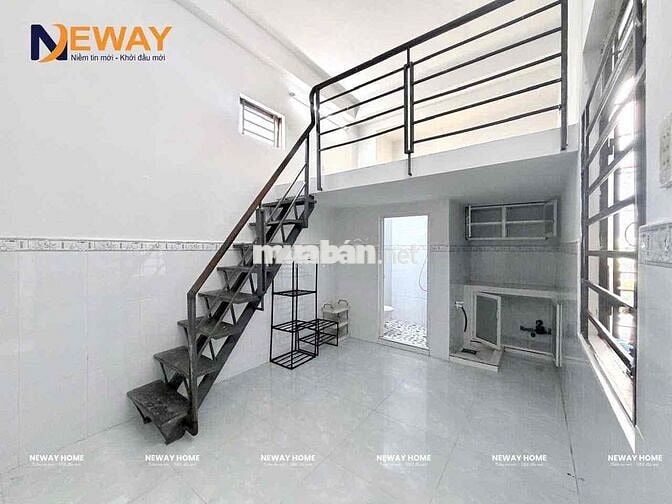 PHÒNG GÁC CAO CỬA SỔ GIÁ RẼ - ĐI BỘ QUA ĐH CÔNG THƯƠNG - THANG MÁY