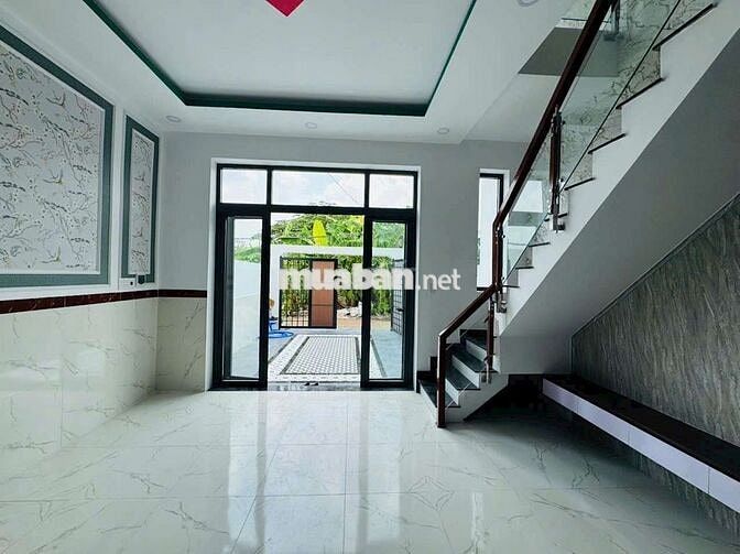 ngộp bank cần bán gấp nhà shr hoàn công đầy đủ