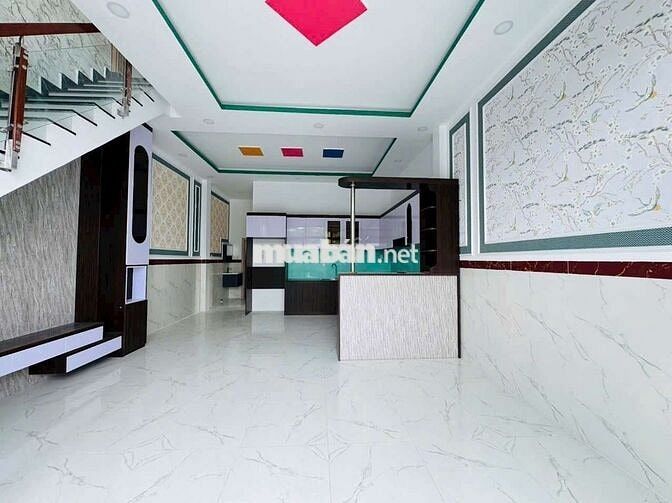 ngộp bank cần bán gấp nhà shr hoàn công đầy đủ