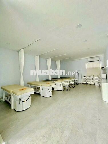 NHÀ ĐẸP THÔNG SUỐT- 465A Huỳnh Văn Bánh, P13, PN- 5x20m, 5 Tầng, 500m2