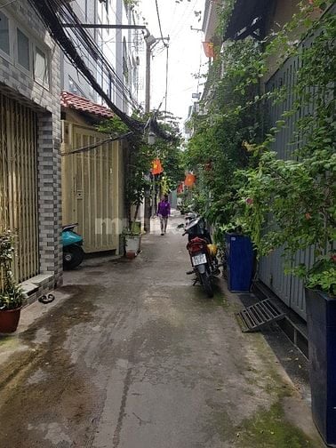  Cần bán gấp nhà hẻm ba gác 63/. đường Bình Quới,Phường 27.