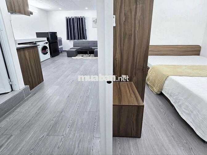 Căn Hộ 2 Phòng Ngủ Cửa Sổ Gần Đại Học Bách Khoa Vạn Hạnh Mall Quận 10