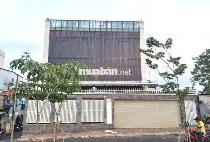 Cho thuê Nhà Mặt Tiền255 Bến Vân Đồn Q.4, 17x12m, 1 trệt 2 lầu ST