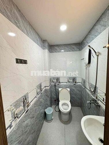 STUDIO GẦN ĐẠI HỌC KINH TẾ CỬA SỔ LỚN RỘNG RÃI THOÁNG MÁT