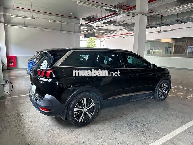 Peugeot 5008 1.6AT 2019 Đen 7 chỗ