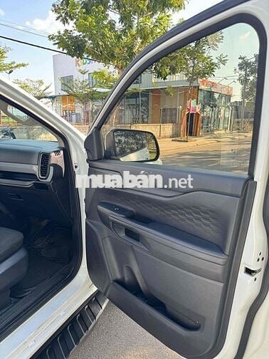 Ford Ranger XLS 2022 Số sàn 79162 km