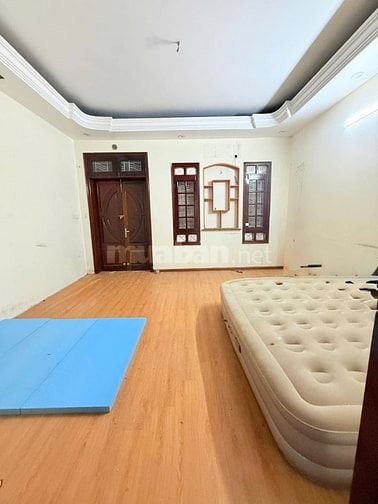 Bán nhà phố Kim Mã 70m2, xây 5 tầng, đường ô tô, kinh doanh