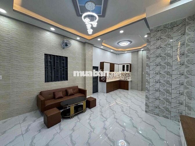 Nhà mới 4.6m x 9.5m - Bến xe Miền Tây - hẻm thông - SHR - Hoàn Công -