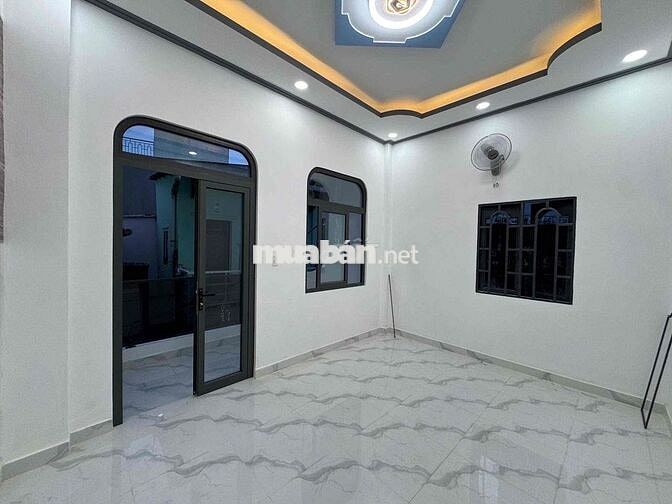 Nhà mới 4.6m x 9.5m - Bến xe Miền Tây - hẻm thông - SHR - Hoàn Công -