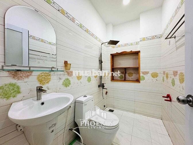TRỐNG LẠI STUDIO BAN CÔNG FULL NT NGAY EMART PHAN HUY ÍCH