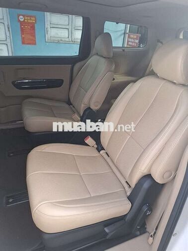 Kia Sedona 2019 Trắng 7 chỗ