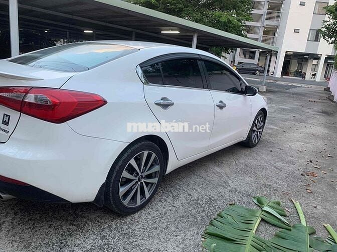 Kia K3 Trắng Số sàn Xăng
