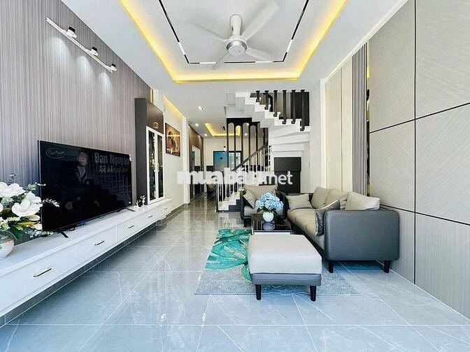 434/16 Phạm Văn Chiêu 4 tầng,4x15m nở hậu, hoa hồng môi giới