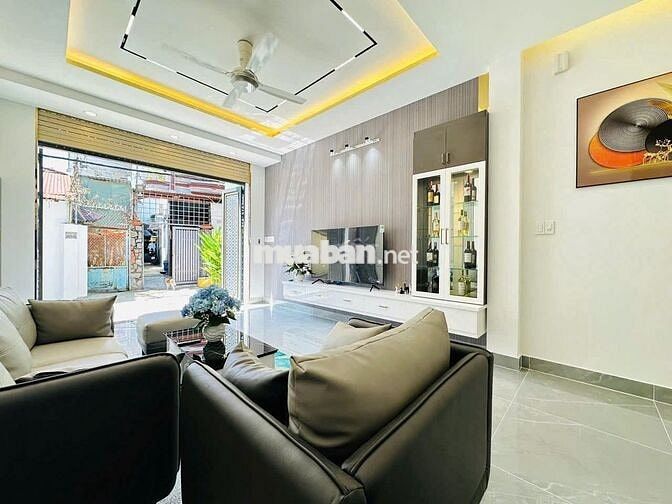 434/16 Phạm Văn Chiêu 4 tầng,4x15m nở hậu, hoa hồng môi giới
