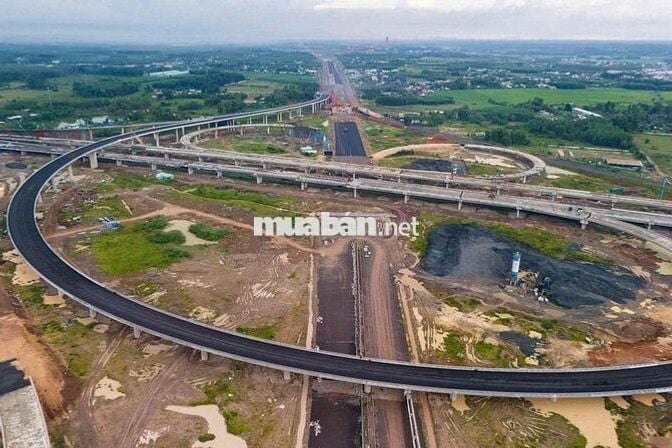 Cần bán 141m2 thổ cư Tân Hưng Bà Rịa (Long Hương, TPHCM), chỉ 9.8tr/m2