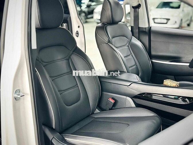 🚘 Hyundai Custin 1.5AT 2024 Trắng 40.000 km