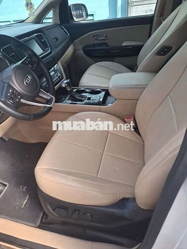 Kia Sedona 2019 Trắng 7 chỗ