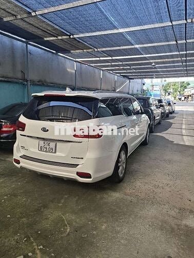 Kia Sedona 2019 Trắng 7 chỗ