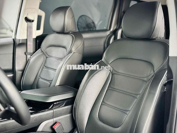 🚘 Hyundai Custin 1.5AT 2024 Trắng 40.000 km