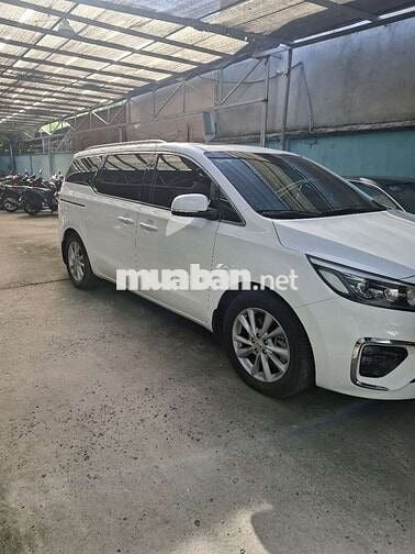 Kia Sedona 2019 Trắng 7 chỗ