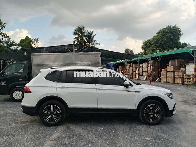 Volkswagen Tiguan Allspace 2023 Trắng 36.000km
