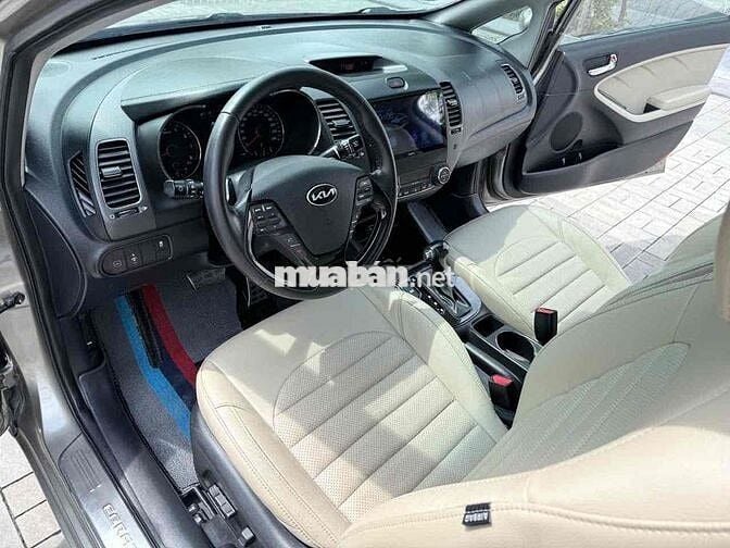 Kia Cerato 2.0at Pre 2018 2.0 AT - 79000 km
