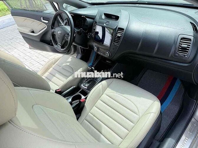 Kia Cerato 2.0at Pre 2018 2.0 AT - 79000 km