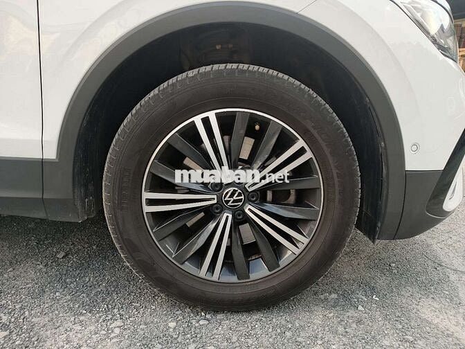 Volkswagen Tiguan Allspace 2023 Trắng 36.000km