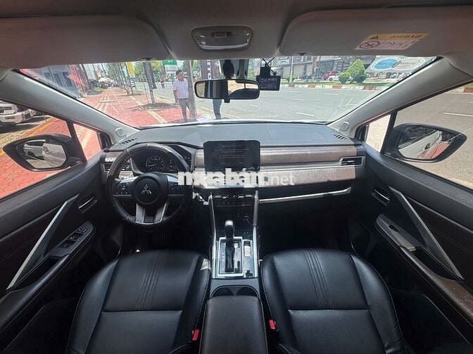 Mitsubishi Xpander Premium 2023 Trắng 36.000 km