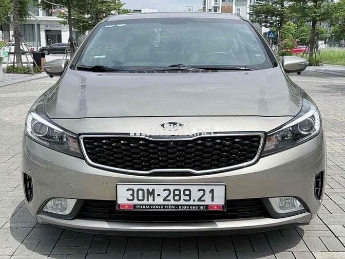 Kia Cerato 2.0at Pre 2018 2.0 AT - 79000 km